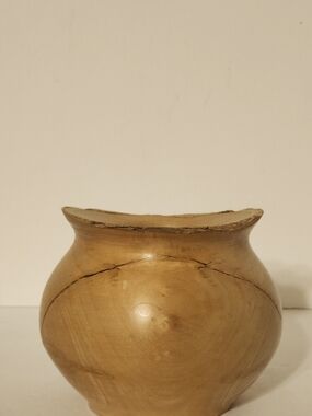 Bob Backstrom Natural Wood Maple Decorative Vase